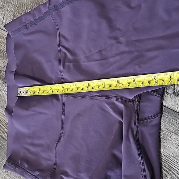 Lululemon 3/4 Casual Stretch Leggings - Picture 4 of 10